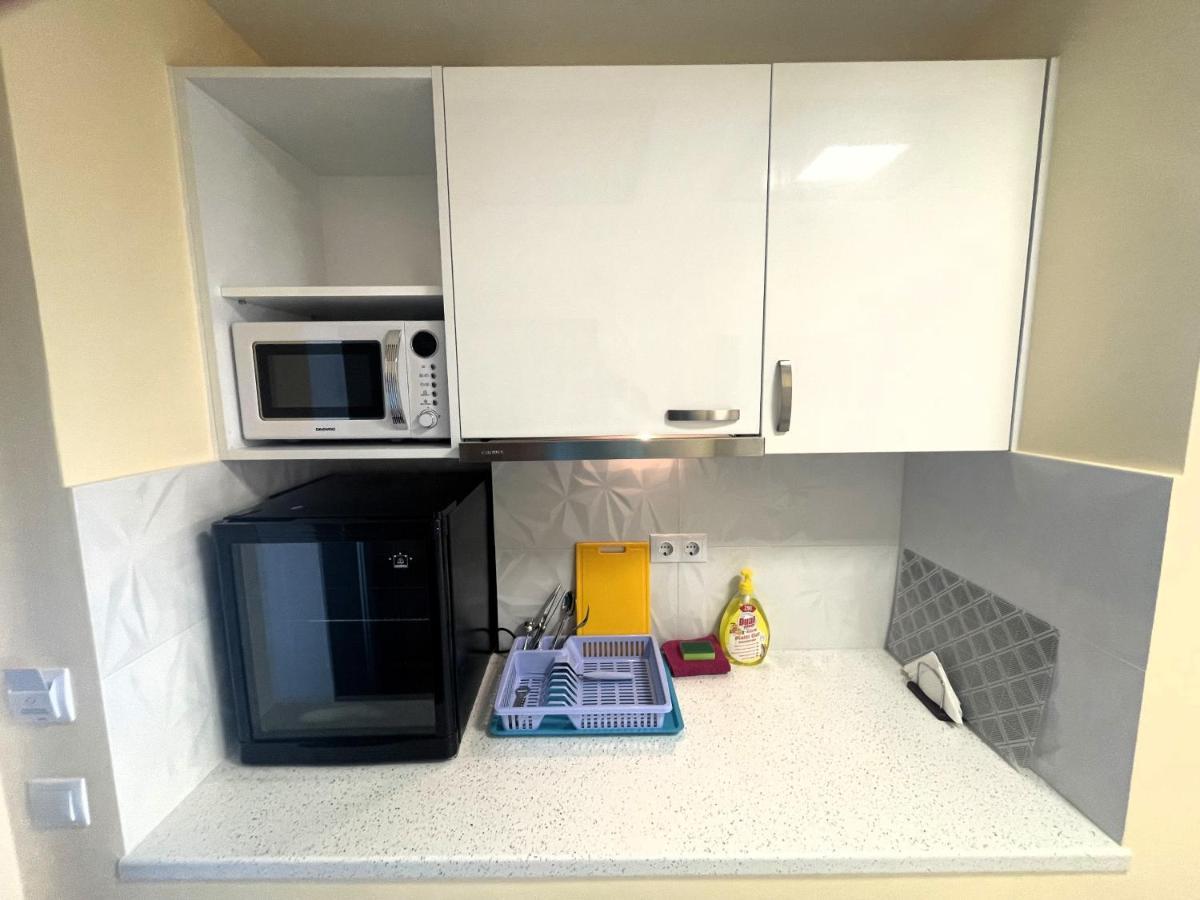 פרימורסקו Sea View Apartment Free Parking מראה חיצוני תמונה