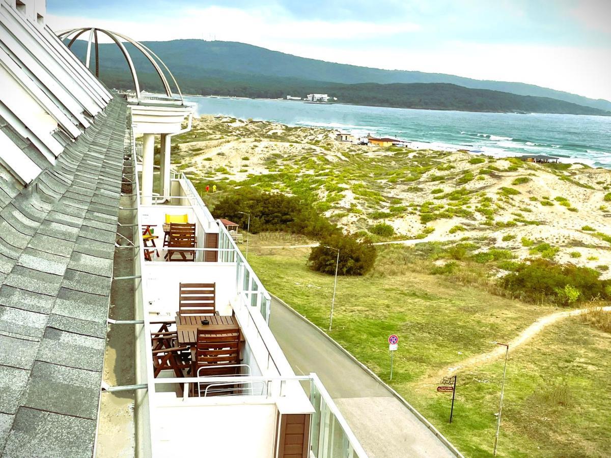פרימורסקו Sea View Apartment Free Parking מראה חיצוני תמונה