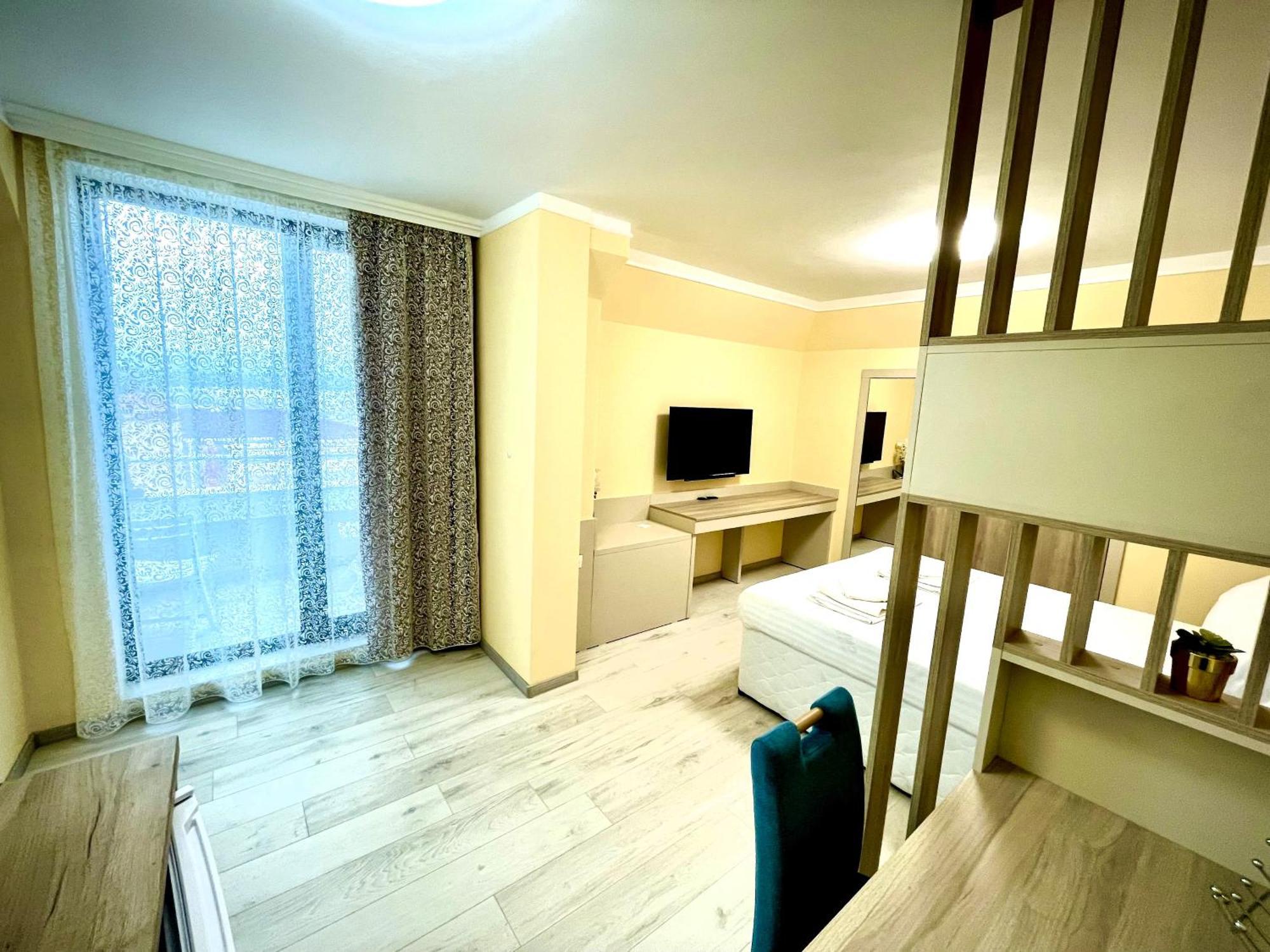 פרימורסקו Sea View Apartment Free Parking מראה חיצוני תמונה
